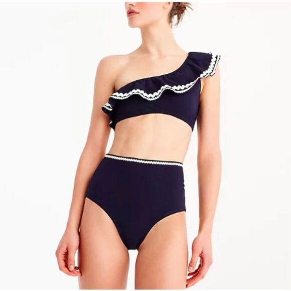 ✨One-shoulder bikini top with rickrack✨ - Picture 3 of 9